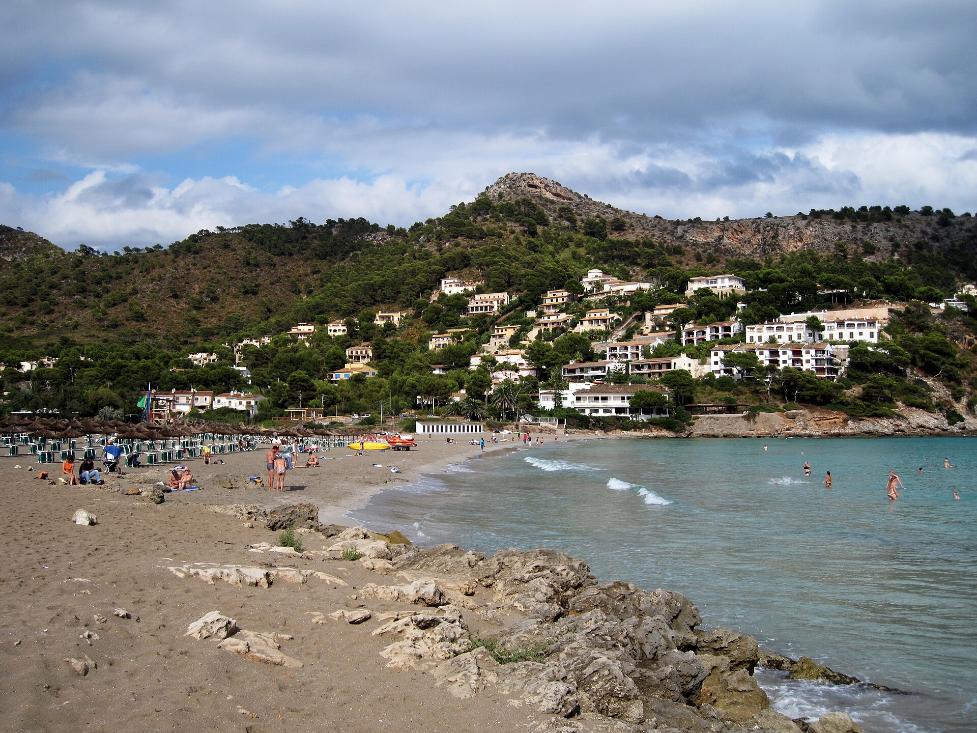 Het strand van Canyamel aan de noordoostkust van Mallorca