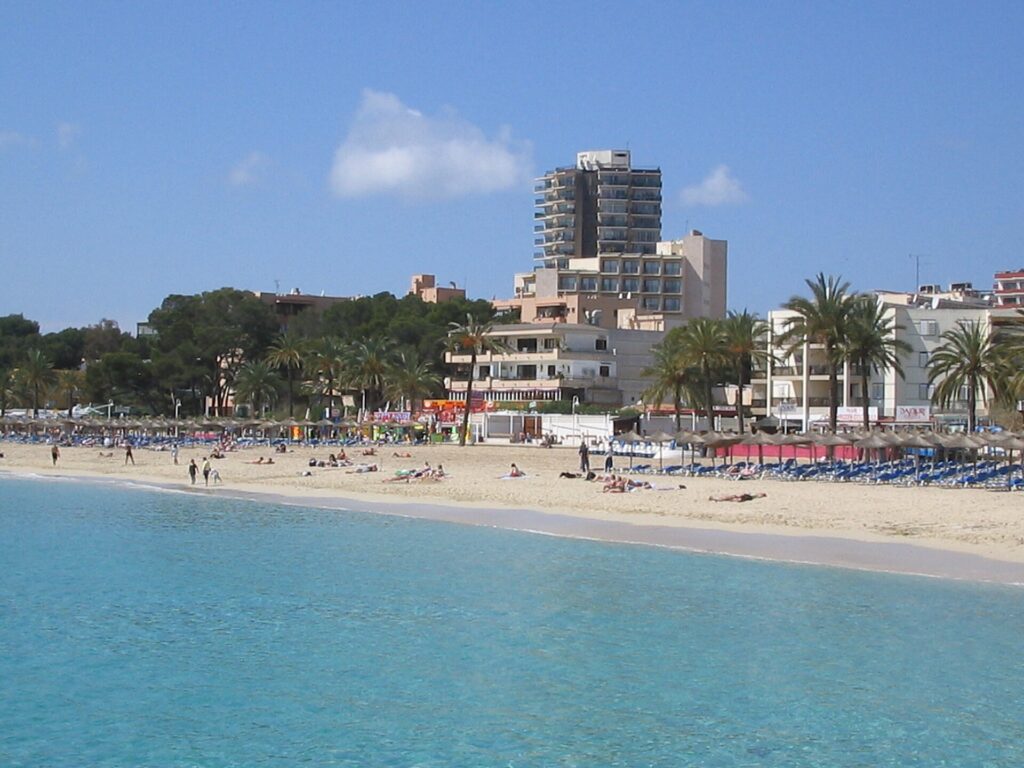 Uitzicht over de baai van Magaluf op Mallorca