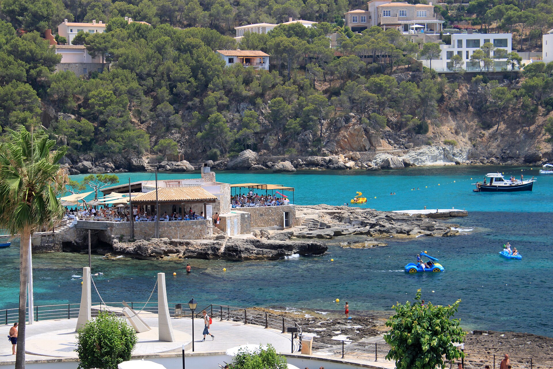Restaurant Illeta op het eilandje in de baai van Camp de Mar